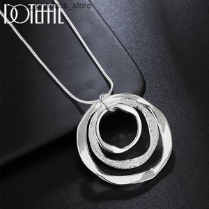 Colliers de pendentif à la mode et exquise Collier argenté Collier de luxe Bijoux de luxe Bohemian Three Circle Pendant Snake Snake Chain Collier Q240426