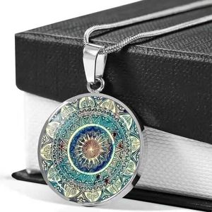 Colliers de pendentif revenu à la mode Mandala Yoga Time Collier Exquis Patché des concepts Pendant Collier de haute qualité Collier pour filles chanceuses