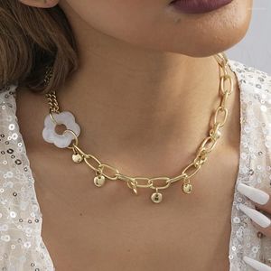 Pendentif Colliers Collier de fleur de résine personnalisé à la mode pour femmes à la mode et simple chaîne de clavicule pour femmes bijoux en gros direct