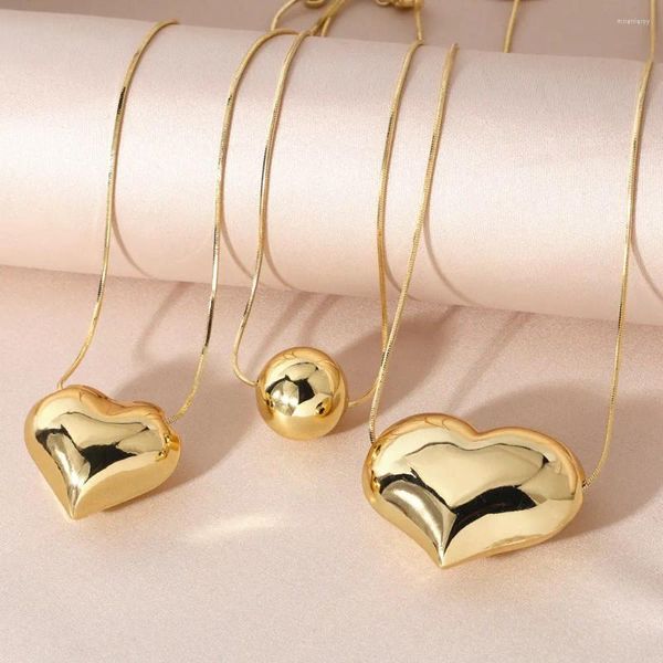 Collares colgantes FLOLA Pulido Corazón grande para mujeres Caja chapada en oro Cadena Bola Joyería de moda Regalos Nkeb884