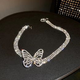 Pendentif Colliers FYUAN Magnifique Papillon Cristal Collier Pour Femmes Shine Déclaration Bijoux Accessoires 231204