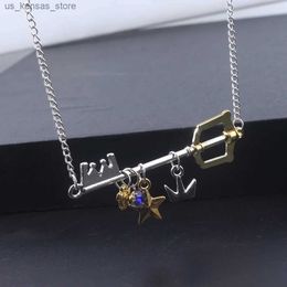 Colliers pendants jeu Kingdom Hearts Sora Key Keyblade Colliers Pendants Crown Star Key Blue Crystal Choker Collier Femmes hommes Bijoux de mode240408