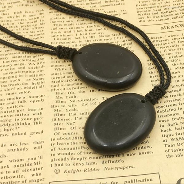 Pendentif Colliers Véritable Pierre Précieuse Shungite Ovale Spirtual Jewerly Oeuf Forme Pierre Guérison Énergie Positive