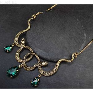 Colliers pendents Goth Entrelace Snakes Collier de cristal Gothic Jewelry Gothic Punk Party GRUNGE PENDANT WITCHER CHARM