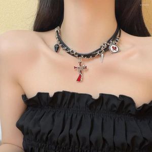 Hanger kettingen goth punk lederen kraag ketting voor vrouwen vintage rood kruis skeleto klinknagel choker mode dames sieraden cadeau