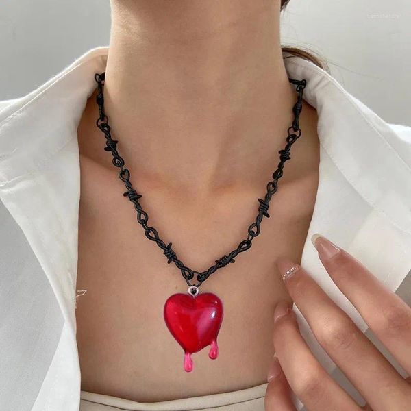 Pendentif Colliers Gothic Bloody Heart Collier Femme Mode Pagan Sorcière Bijoux Accessoires Cadeau Vampire Thorn Choke Ring