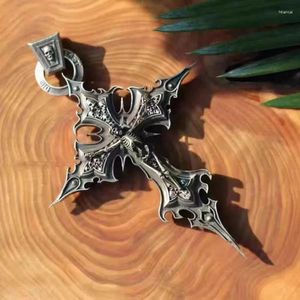 Colliers pendants Collier croix de crâne de Jésus gothique