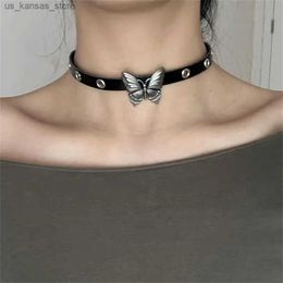 Colliers pendants Gothic PU Leather Choker Nercklace pour femmes Vintage Metal Butterfly Clavicule Chaîne Punk Rock Jewelry240408