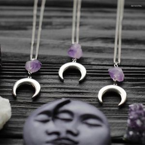 Colliers pendants Collier de lune en cristal violet Gothic Criscent Witch Bijou de style foncé