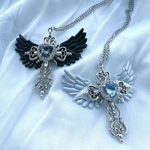Hangende kettingen Gotische sexy accessoires vleugels kruis hangende ketting y2k sieraden hartvormige kristallen ketting punk charme ketting s2452206