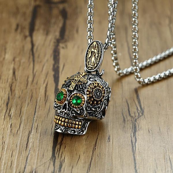 Pendentif Colliers Gothique Crâne Pendentifs Pour Hommes En Acier Inoxydable Squelette Filigrane Artisanat Vert Pierre Yeux Punk Mâle BijouxPendentif