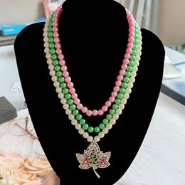 Collane con ciondolo Sorority greca Alta qualità Moda Multichamber Rosa Verde Collana di perle Spilla Charm Donna GioielliPendant