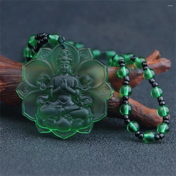 Collares colgantes Cristal verde tallado Lotus GuanYin Budismo Amuleto de la suerte Encanto Buda tibetano Religión Perlas Regalo de joyería