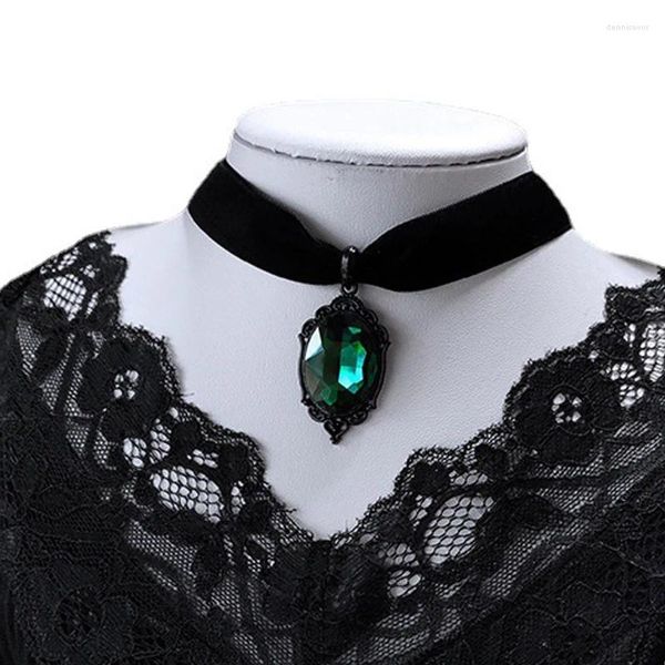 Collares colgantes Green Venom Cameo Gargantilla para mujeres Niñas Moda Alternativa Accesorios de joyería gótica Collar de terciopelo vintage Regalo para ella