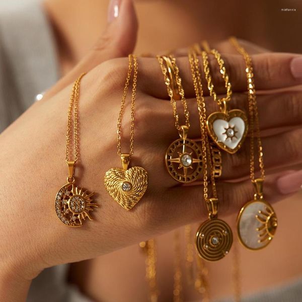 Collares pendientes Grier 18K chapado en oro Cristal Pave Moon Star Zircon Corazón de acero inoxidable para dama Joyería fina