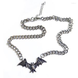 Hanger Kettingen Halloween Enge Vleermuis Charm Metalen Ketting Splitsen Zilveren Kleur Ketting Bloedstollende Bengelen Voor Vrouwen Meisje Suprise Presents