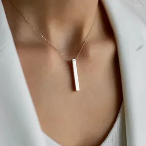 Hanger Kettingen Handgemaakte 3D Verticale Bar Ketting Vrouwen Minimale Roestvrij Stalen Vierkant Vier Kanten Vaderdag Moeders Kerstcadeau