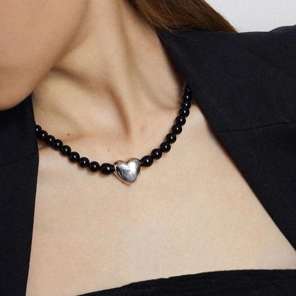 Colliers pendentifs faits à la main chaîne de perles noires collier ras du cou avec longueur réglable coeur clavicule bijoux cadeau femmes fille