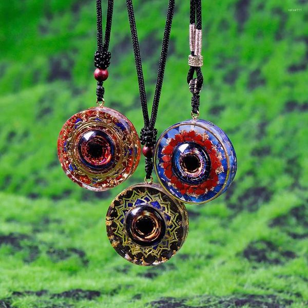 Pendentif Colliers Cristal de guérison à la main avec collier d'énergie en résine d'oeil d'orgone rotatif pour femmes bijoux