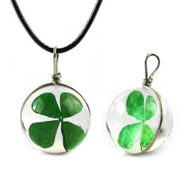 Collares colgantes Flor de secado real hecha a mano Lucky Four Leaf Clover Resin Colleto de vidrio redondo Collar colgante para mujeres Joyas 240410