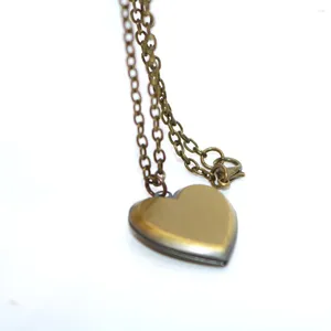 Pendentif Colliers Collier en forme de coeur Po Case Bijoux ouvrants Souvenir Cadeau Ornements sans cadre