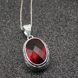 Colliers de pendentif Hermosa Amazing Ovale Blood Blood Red Garnet Silver Couleur pour femmes Collier de chaîne de charmes 20 Inch309L