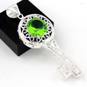 Colliers à pendentif Hermosa Lucky Apple Green Key Shape Pretty Womens Necklace HS0038P