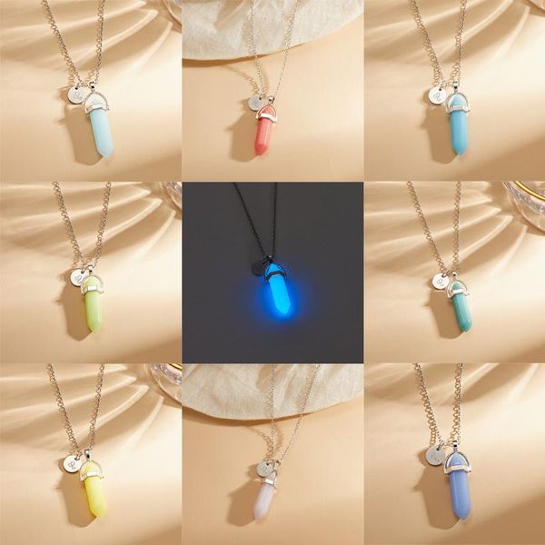 Collares pendientes Columna hexagonal Piedra natural Collar luminoso Cristal curativo que brilla intensamente en la oscuridad Regalo de la joyeríaColgantes colgantesColgante