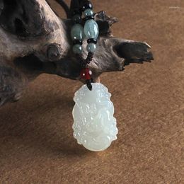 Hanger kettingen Hoogwaardige natuurlijke witte jade Chinese Zodiac ketting man vrouw charme sieraden met de hand gesneden geluk amulet