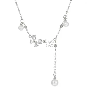Colliers pendentifs de haute qualité creux papillon gland collier de perles pour les femmes élégantes et uniques chaîne de clavicule mode exquise