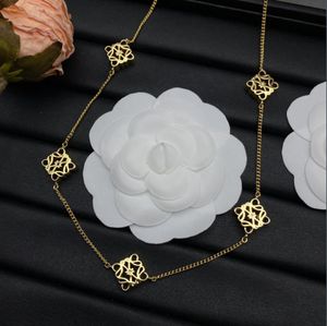 Colliers pendentifs Bijoux de luxe de haute qualité, bijoux à la mode, bijoux européens et américains, collier en or en forme de fleur carrée