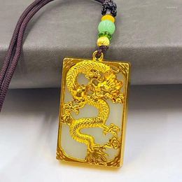 Colliers de pendentif Hign-End Green Sandalwood Carving Dragon Tiger carte pour hommes bijoux personnalité pendentifs en bois collier mâle Rope Choker
