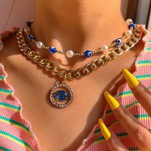 Hanger kettingen Hip Hop Blue Evil Eye Crystal Pendant Cuban Link Chain Necklace for Women Evil Eyes Pearl String Beads Choker Kettingen Sieraden Y240420