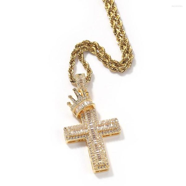 Collares pendientes Hip Hop Ajuste de garra CZ Stone Bling Iced Out Crown Cross Colgantes para hombres Rapper Jewelry Gift Gold Silver Color