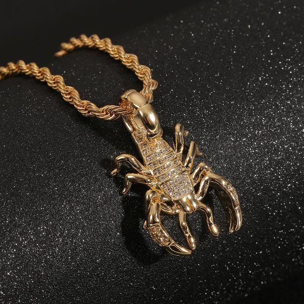 Pendentif Colliers Hip Hop Bijoux Incrusté Zircon Scorpion Collier Discothèque Partie Twist Chaîne