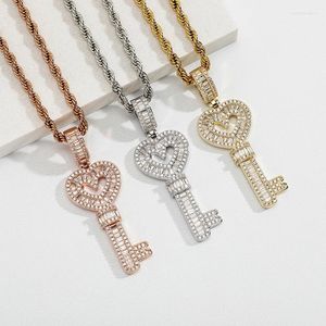 Colliers pendants Collier Hip Hop Bijoux Gold plaqu￩ diamant amour couple Iced Out Cumbic Zircon Heart Key for Women Gift