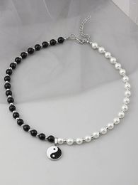 Pendentif Colliers Hip Hop Rock Yin Yang Collier de perles Noir et blanc Imitation Perle Couple Tai Chi Daily Wear Bijoux