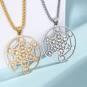 Pendentif Colliers Creux En Acier Inoxydable Lune Déesse Rune Charme Collier Pour Hommes Mode Noël Saint Valentin Cadeau Protecteur Bijoux