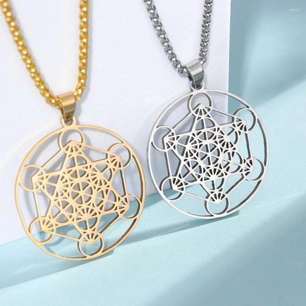 Pendentif Colliers Creux En Acier Inoxydable Lune Déesse Rune Charme Collier Pour Hommes Mode Noël Saint Valentin Cadeau Protecteur Bijoux