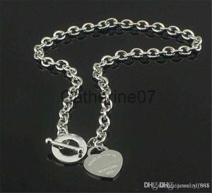 Hanger Kettingen Heet verkoop Verjaardag Kerstcadeau 925 Zilveren Liefde Ketting Armband Set Bruiloft Statement Sieraden Hart Hanger Kettingen Bangle Sets J230725