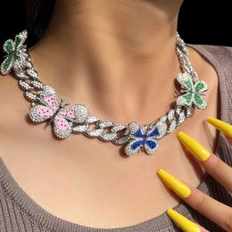 Colliers pendants Iced Out Full Rhingestone Ematel Butterfly Miami Cubain Link Collier Fomen Hiphop Bling Chunky épais Cuban Choker punk juif Y240420