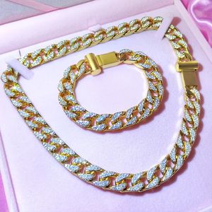 Collares colgantes Iced Out Prong Collar de cadena de eslabones cubanos para mujeres Cierre magnético Pulsera de rombo Conjunto Hiphop Rock Jewelry 231117