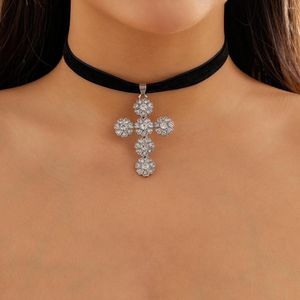 Hanger kettingen ingesicht. Z punk Rhinestone Cross ketting voor vrouwen gotisch zwart fluwelen choker bruid kerstjuwelen cadeau