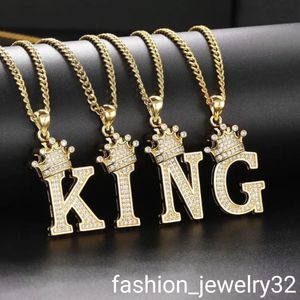 Hanger Kettingen Beginletter Ketting Voor Vrouwen Punk Hip Hop Goud Rvs Cubaanse Link Chain Aangepaste Naam Kroon CZ JewelryPenda