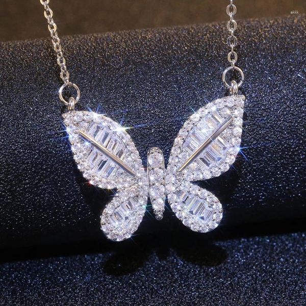 Colliers pendants Ins Luxury Graceful Imitation Collier Butterfly Collier Femmes Romantique Collier de bijoux délicats
