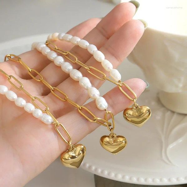 Collares colgantes Estilo Ins Cadena de clip de papel de acero inoxidable Medio collar de corazón de perlas de agua dulce para mujeres niñas