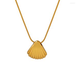 Pendentif colliers Ins à la mode perle d'eau douce collier ras du cou bijoux chaîne à chevrons coquille festonnée pour les femmes cadeau de fête