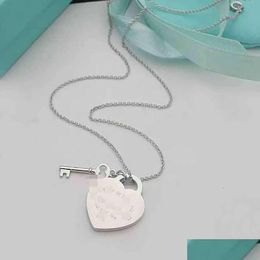 Pendentif Colliers Ism Classic Love Marque Clé Collier En Forme De Coeur S925 Sier Haute Édition Minimaliste Design O-Bone Chaîne Drop Delive Otkl6