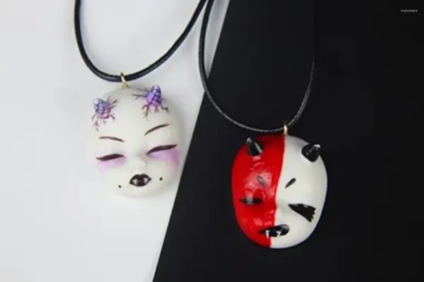Colliers de pendentif bijoux Chine Collier en céramique peint à la main Masques Cosplay Masques Kabuki Kitsune Half Face Pendants pour les femmes