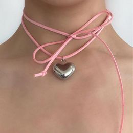 Colliers pendentif bijoux fil de cire réglable avec diverses méthodes de port collier d'amour simple et personnalisé en forme de coeur